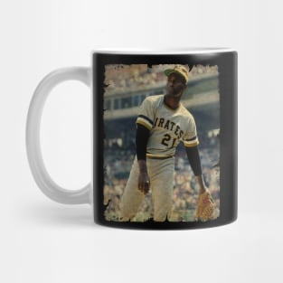 Roberto Clemente - Right Field (12) Mug